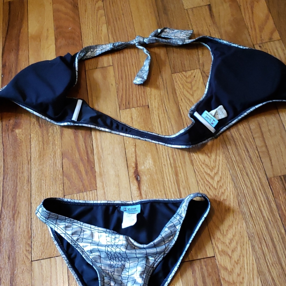 SOLD 💢 Bikini - Picture 5 of 8